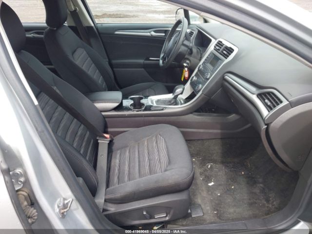 1FA6P0H77G5113115 Ford FUSION SE