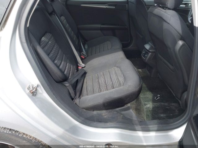 1FA6P0H77G5113115 Ford FUSION SE