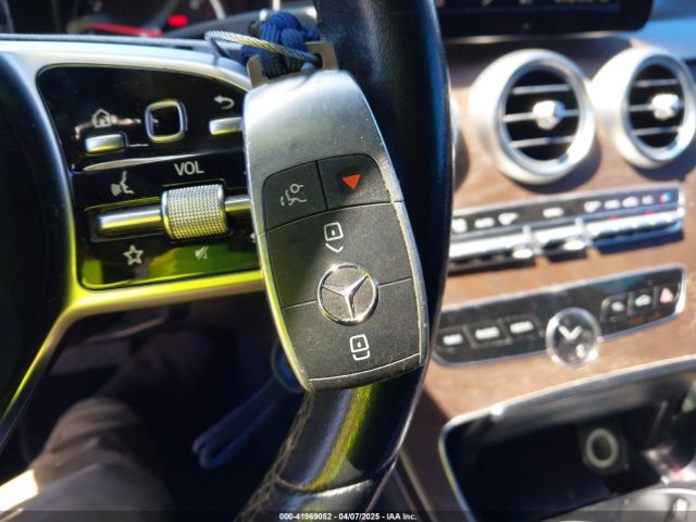 55SWF8EB6KU315843 Mercedes-Benz C 300 4matic