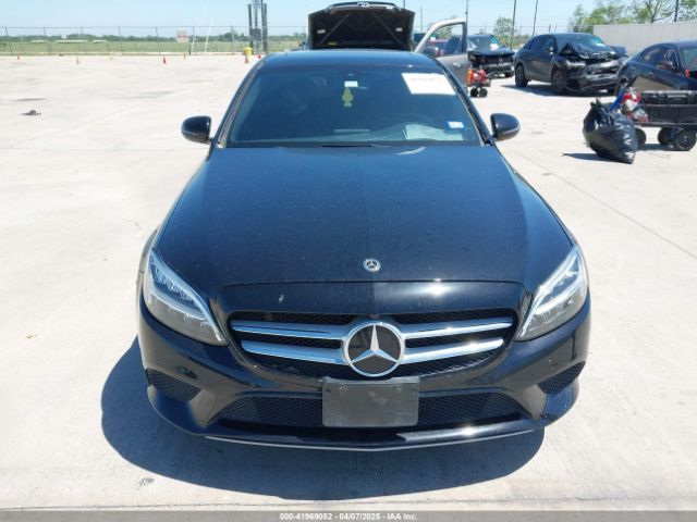 55SWF8EB6KU315843 Mercedes-Benz C 300 4matic