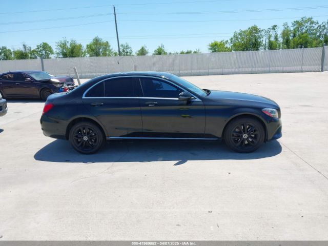 55SWF8EB6KU315843 Mercedes-Benz C 300 4matic