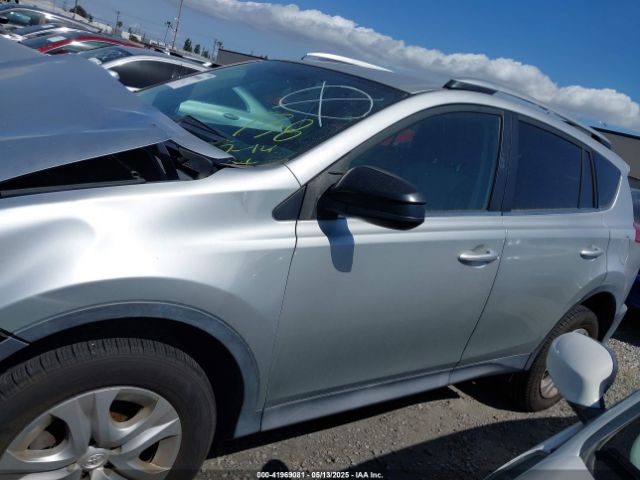 2T3ZFREV1FW227894 Toyota RAV4 LE