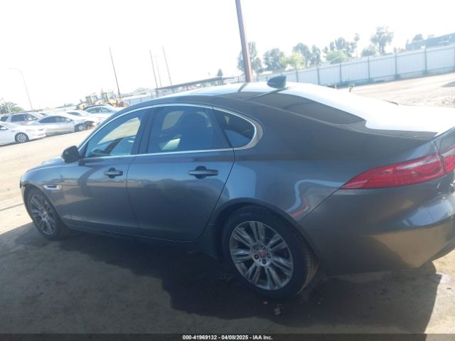 SAJBD4BV2GCY20555 Jaguar Xf 35t Premium