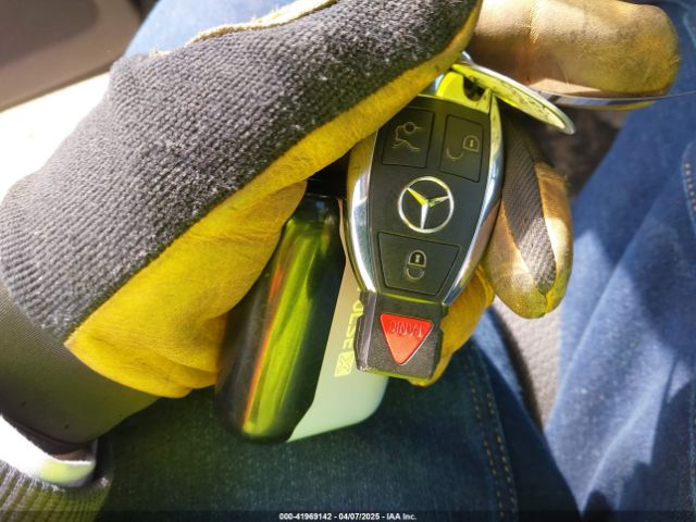 WDCGG8JB0FG402300 Mercedes-Benz Glk 350 4matic