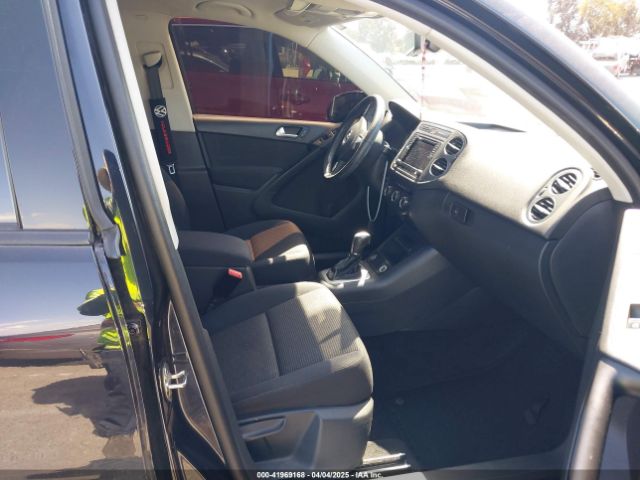 WVGAV7AX9HK043743 Volkswagen Tiguan 2.0t/2.0t S