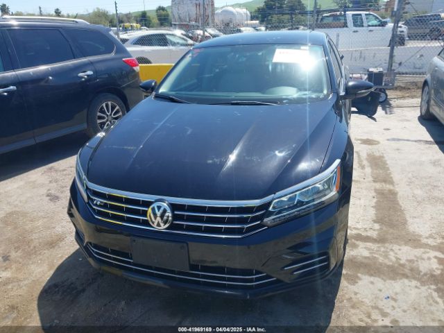 1VWAA7A32JC014840 Volkswagen Passat 2.0t R-line/2.0t S