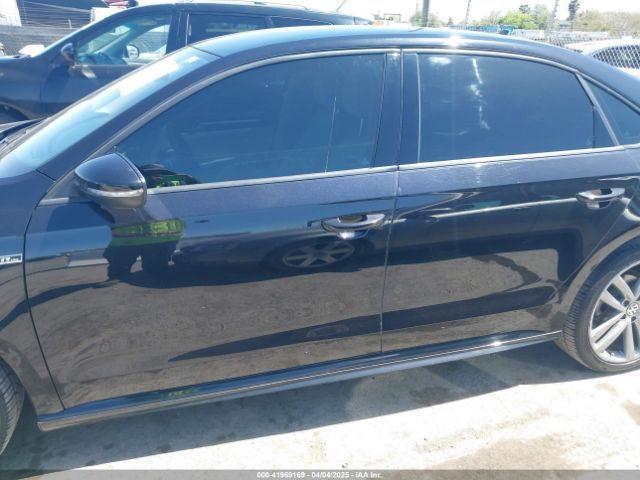 1VWAA7A32JC014840 Volkswagen Passat 2.0t R-line/2.0t S