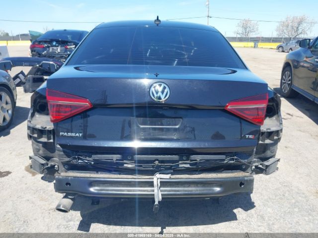 1VWAA7A32JC014840 Volkswagen Passat 2.0t R-line/2.0t S