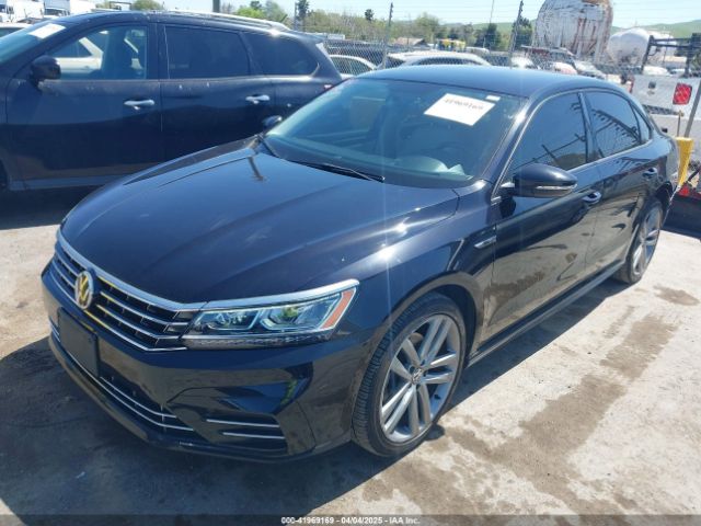 1VWAA7A32JC014840 Volkswagen Passat 2.0t R-line/2.0t S