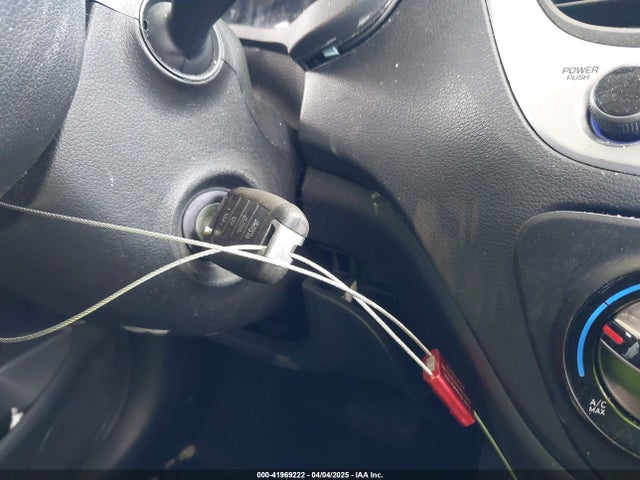 3KPC24A69NE176075 Hyundai ACCENT SE