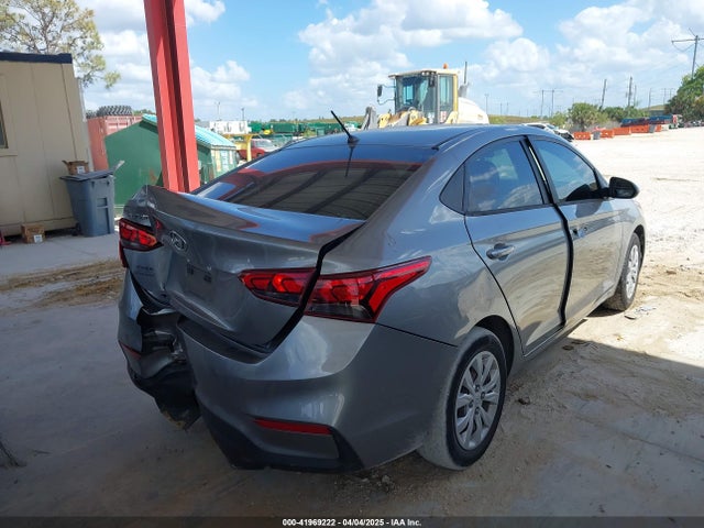 3KPC24A69NE176075 Hyundai ACCENT SE