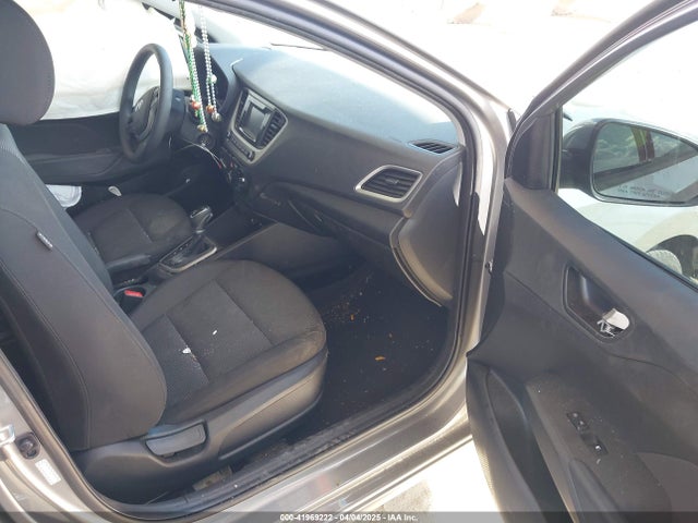 3KPC24A69NE176075 Hyundai ACCENT SE