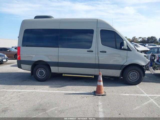 W1Z40FHY2NT082289 Mercedes-Benz m274