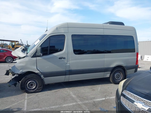 W1Z40FHY2NT082289 Mercedes-Benz m274