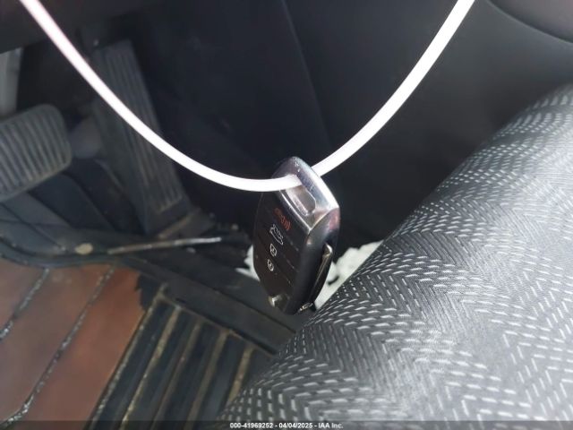 KNDPM3ACXK7513831 KIA Sportage Lx