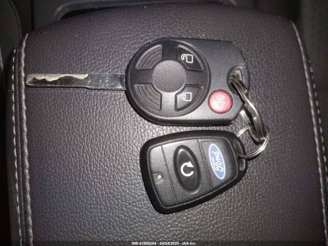 1FMCU9GD6HUD99057 Ford ESCAPE SE
