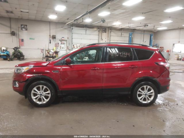 1FMCU9GD6HUD99057 Ford ESCAPE SE