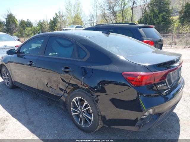 3KPF24AD6NE469430 KIA Forte Lxs