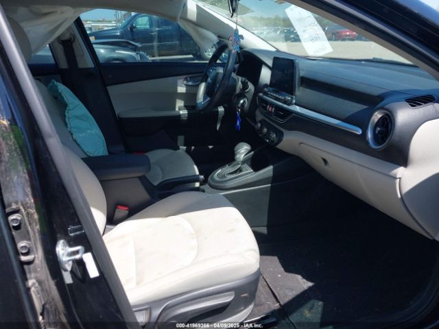 3KPF24AD6NE469430 KIA Forte Lxs