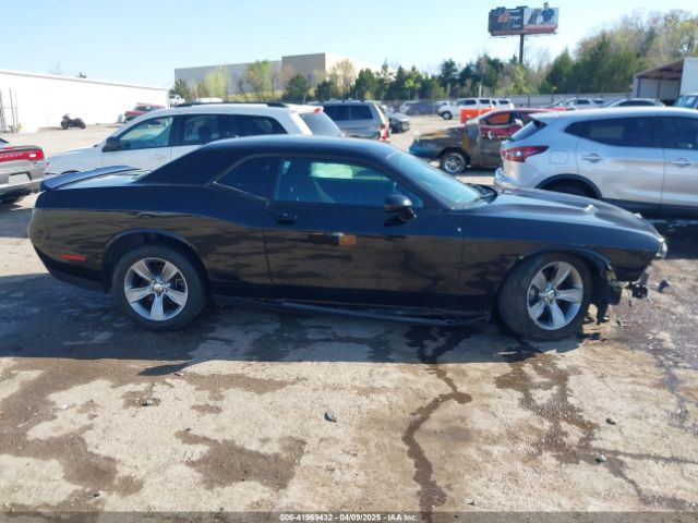 2C3CDZAGXKH672071 Dodge Challenger Sxt