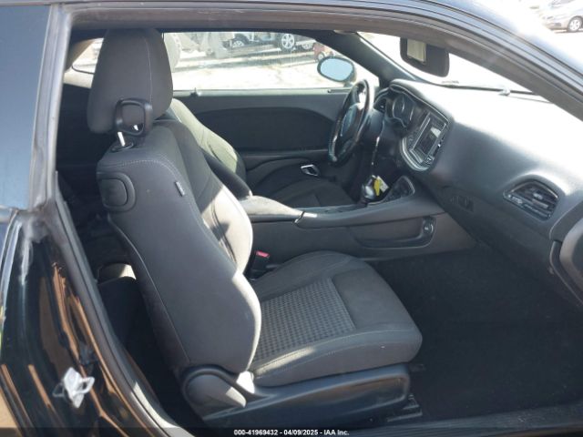 2C3CDZAGXKH672071 Dodge Challenger Sxt