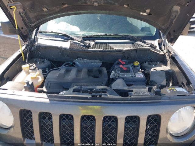 1C4NJPBB1ED927261 Jeep Patriot Sport