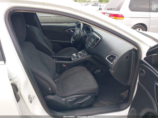 Chrysler 200 Limited 2016 1C3CCCAB3GN154726 Image 5