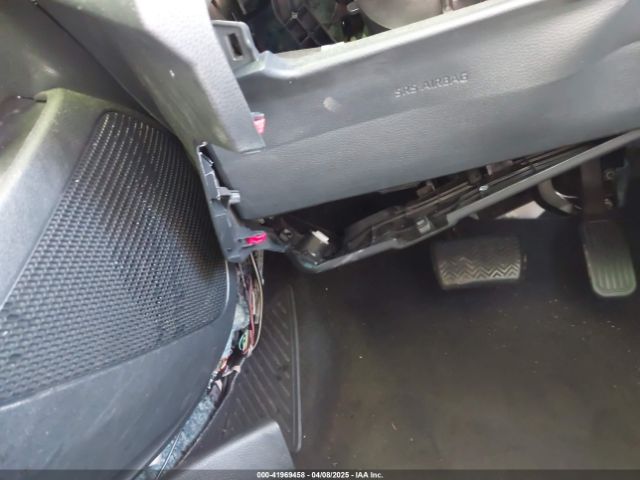 5YFEPMAE0MP197864 Toyota COROLLA LE