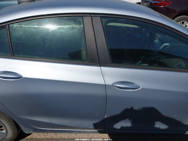 1G1BC5SM3H7145915 Chevrolet Cruze Ls Auto