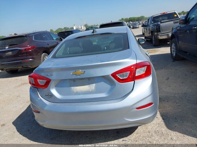 1G1BC5SM3H7145915 Chevrolet Cruze Ls Auto