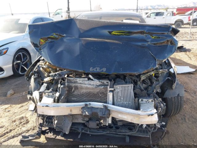 5XXG34J21NG118383 KIA K5 EX