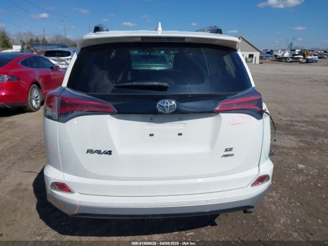 JTMJFREV1GD197209 Toyota RAV4 SE