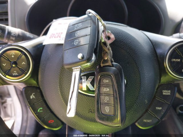 KNDJN2A24H7421532 KIA Soul