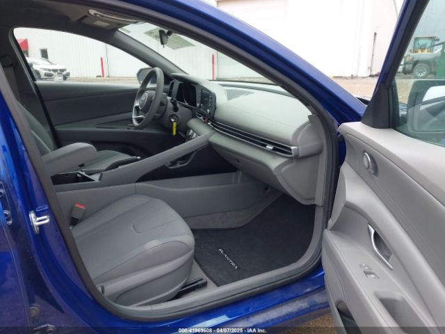 5NPLL4AG2MH047076 Hyundai ELANTRA SE