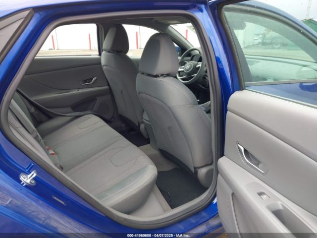 5NPLL4AG2MH047076 Hyundai ELANTRA SE