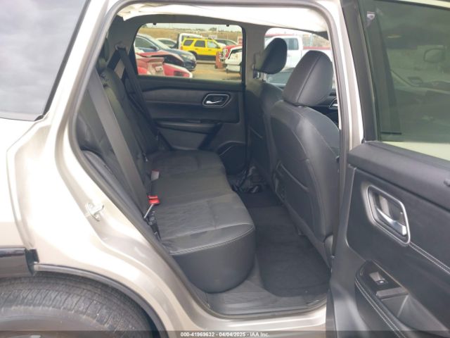 JN8BT3DC9SW380336 Nissan Rogue Platinum Fwd