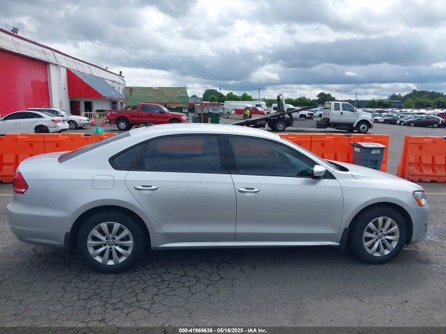 Volkswagen Passat 2015 1VWAT7A35FC067680 Image 13