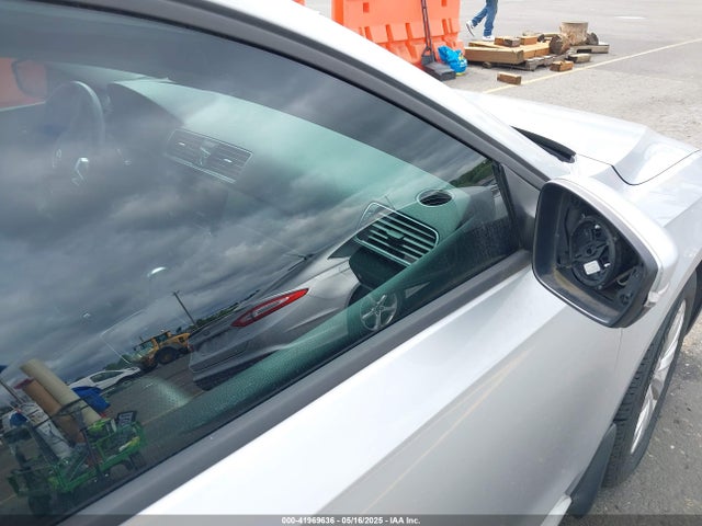 Volkswagen Passat 2015 1VWAT7A35FC067680 Image 17