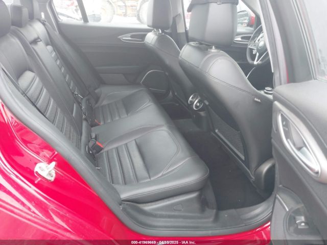 ZARFAECN4J7594201 Alfa Romeo Giulia Ti Sport Rwd