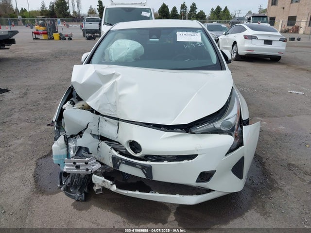 Toyota Prius Two 2017 JTDKBRFU2H3545368 Image 13
