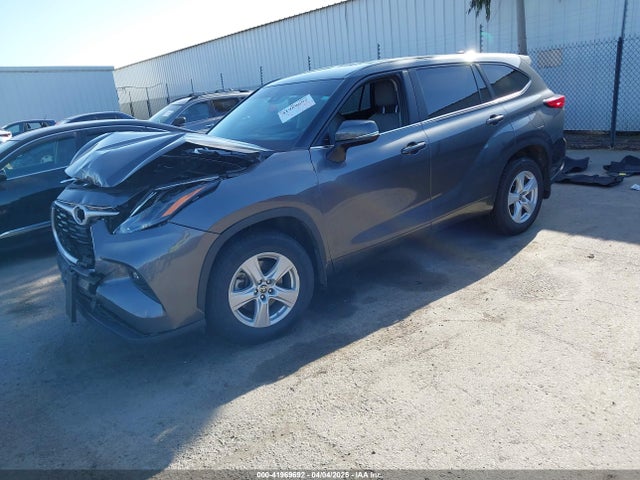 5TDKDRBH0PS034516 Toyota Highlander Le