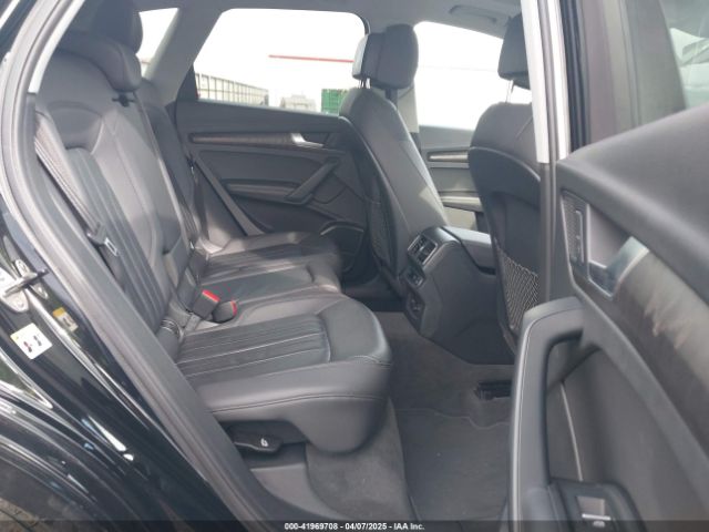 WA1BNAFY5K2079938 Audi Q5 45 Premium