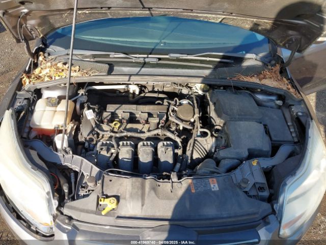 1FADP3K22EL327833 Ford FOCUS SE