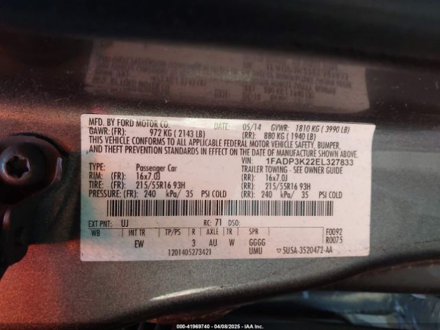 1FADP3K22EL327833 Ford FOCUS SE