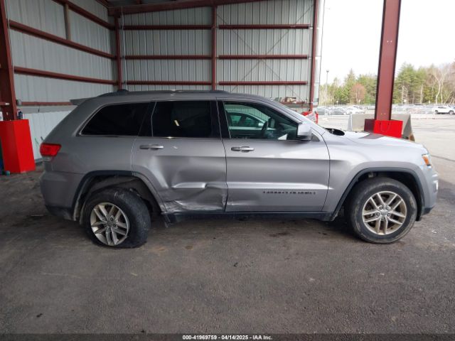 1C4RJFAG7JC130313 Jeep Grand Cherokee Laredo E 4x4
