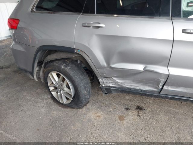 1C4RJFAG7JC130313 Jeep Grand Cherokee Laredo E 4x4