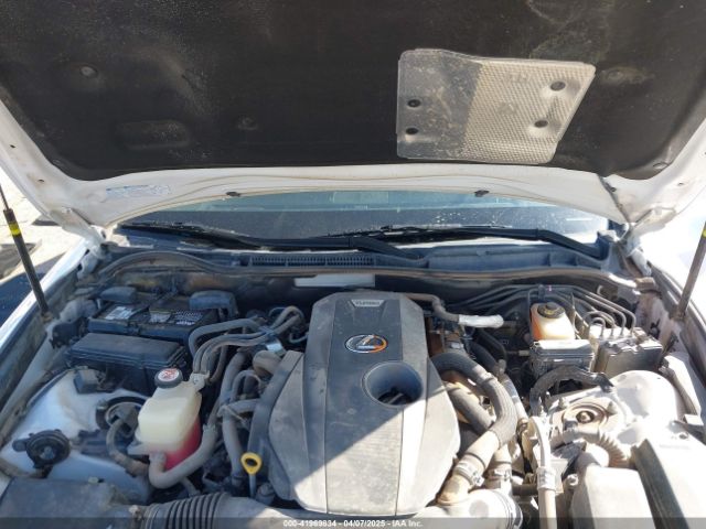 2017 LEXUS IS 200T JTHBA1D23H5050525 Photo 9