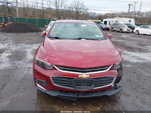 1G1ZD5ST1JF102883 Chevrolet MALIBU LT