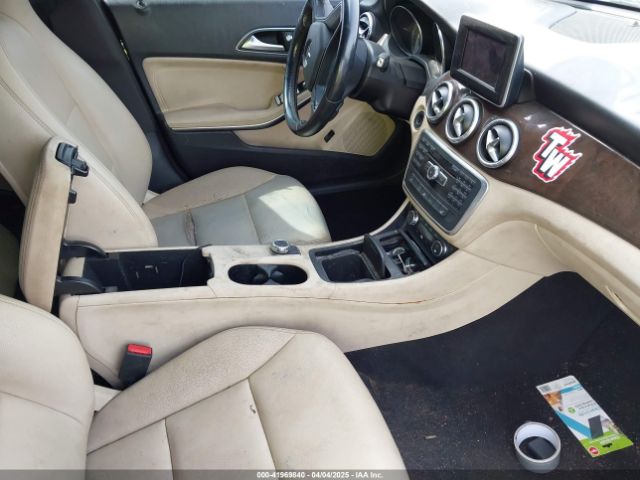 WDDSJ4GBXEN118920 Mercedes-Benz CLA 250 4MATIC