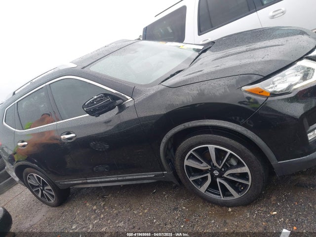 JN8AT2MT6JW489275 Nissan Rogue Sl